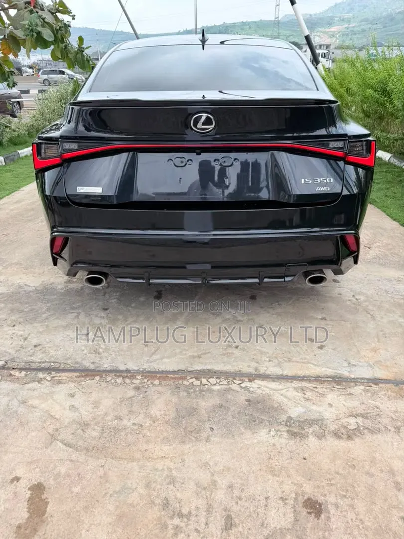 Lexus IS 2021 Black