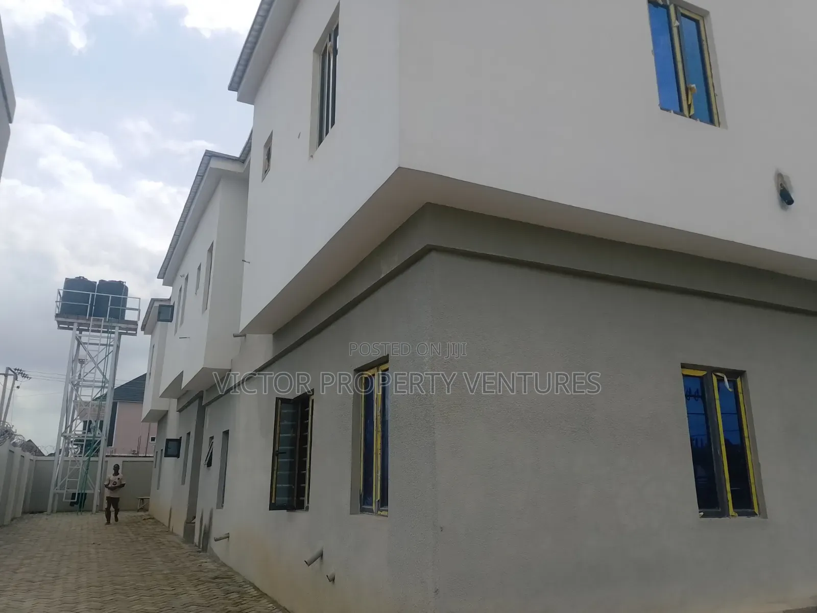 4bdrm Duplex in Kubwa for sale