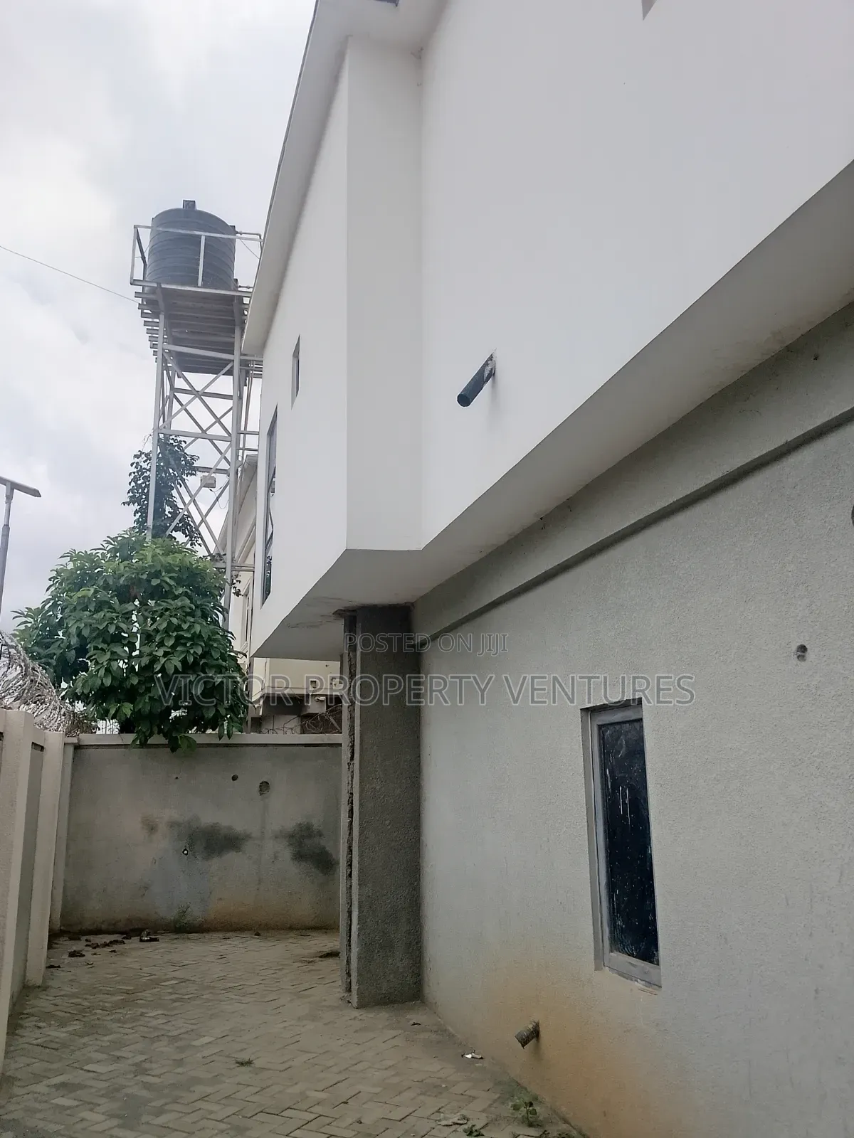 4bdrm Duplex in Kubwa for sale