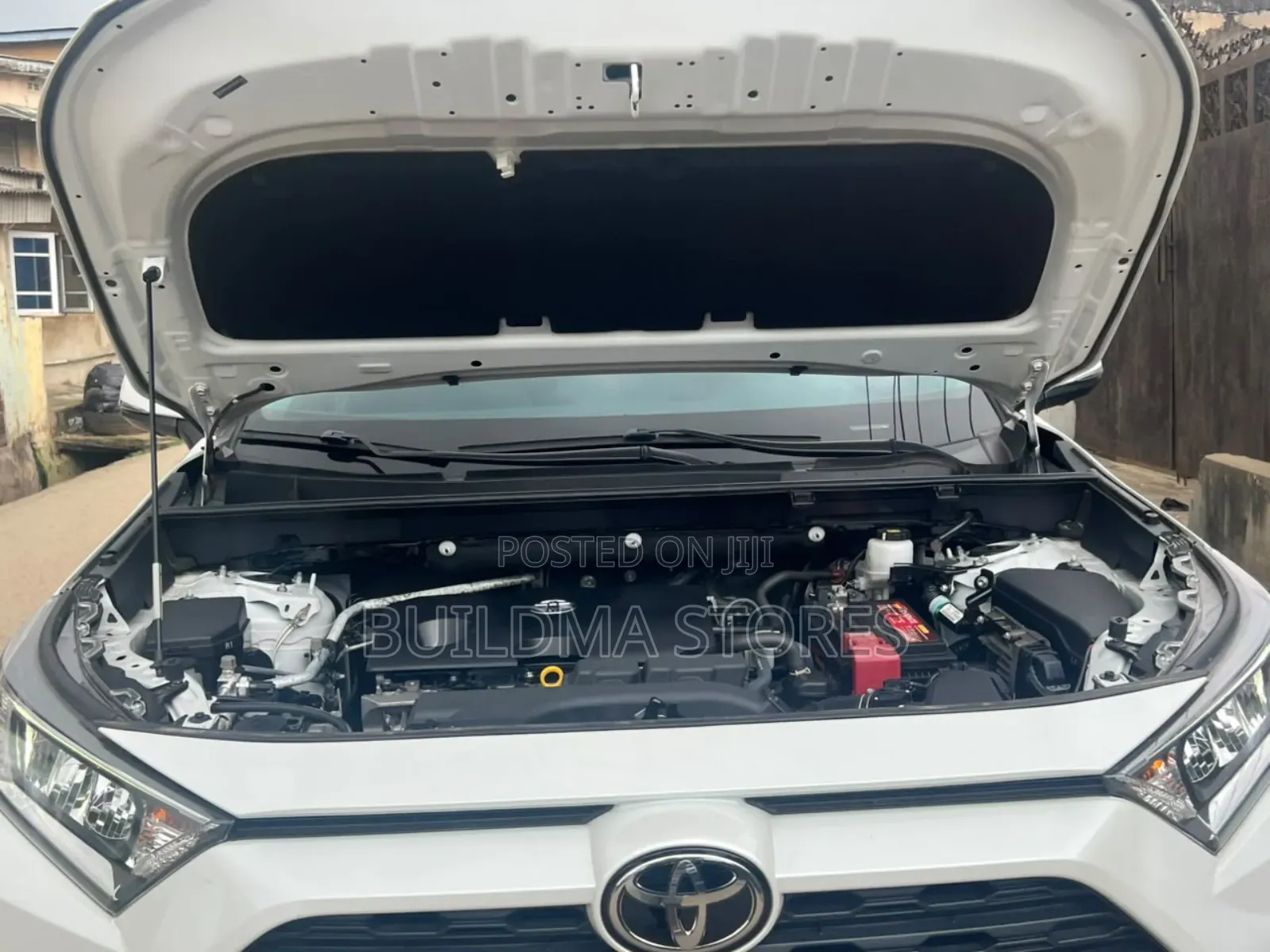 Toyota RAV4 Limited 2022 White
