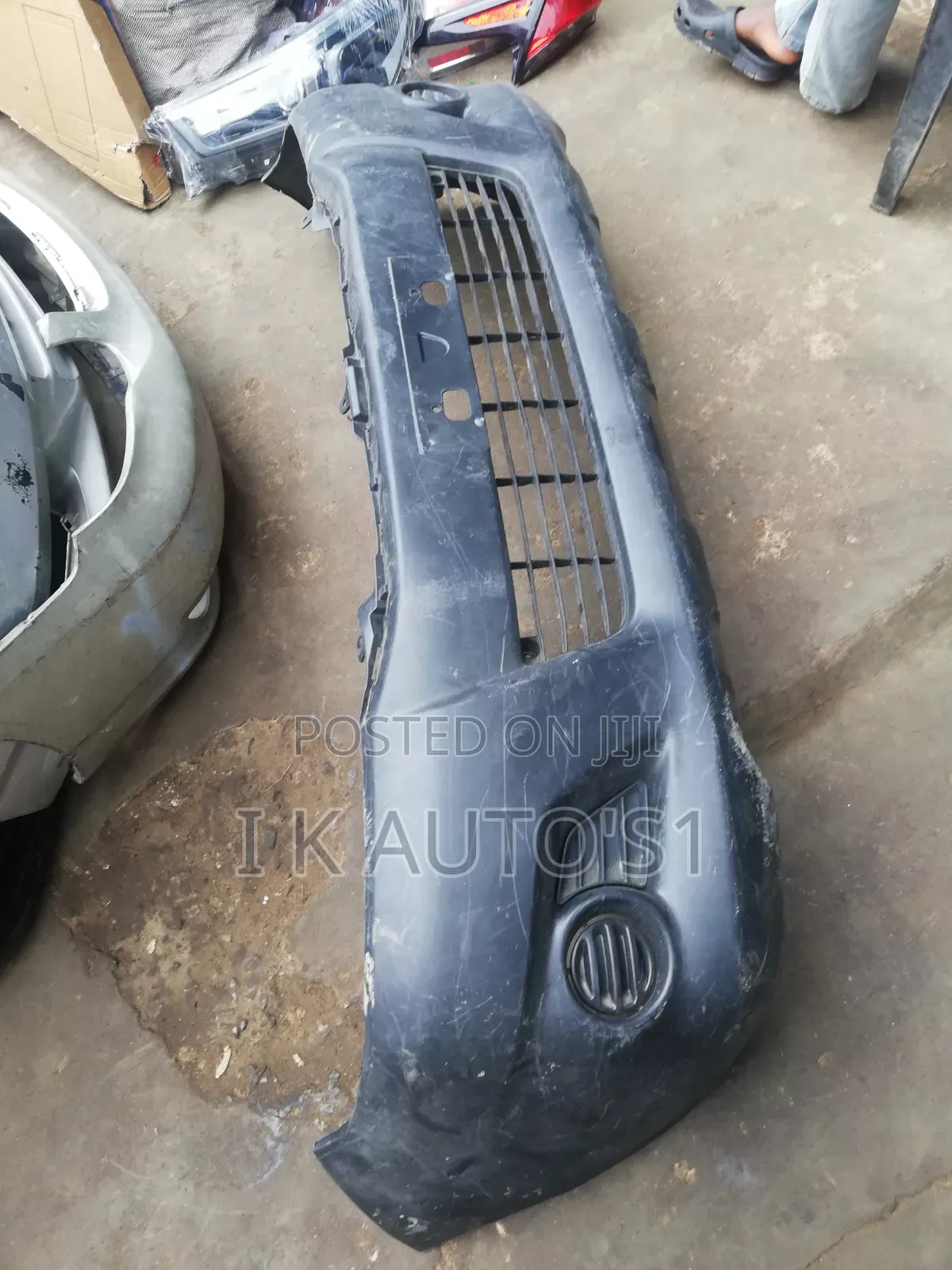 Empty Front Bumper for Hillux 2008