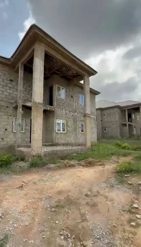 Fully Detached 4 Bedroom Duplex ( Carcass)