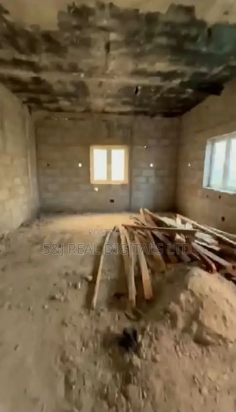 Fully Detached 4 Bedroom Duplex ( Carcass)