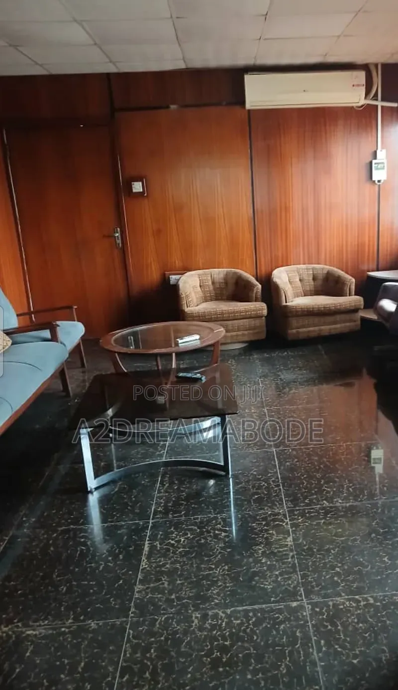 3bdrm Bungalow in Ikeja Gra for rent