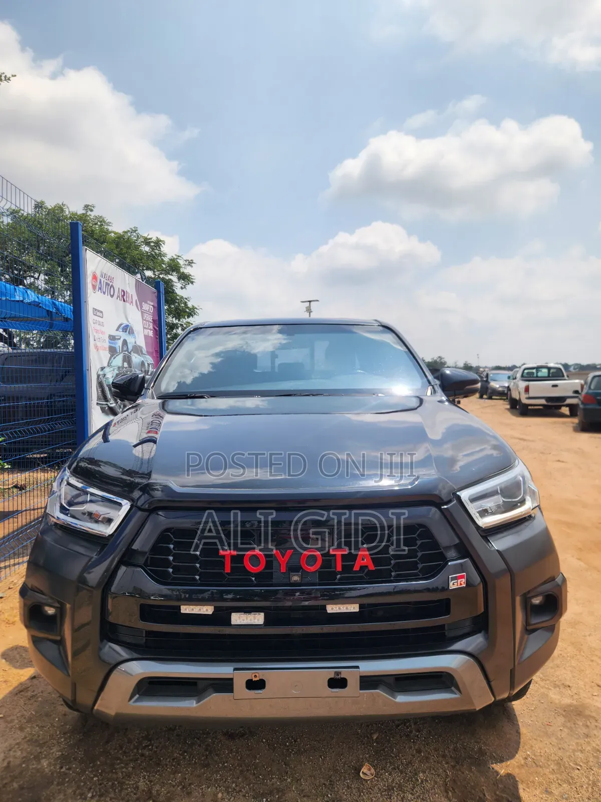 Toyota Hilux 2024 Black