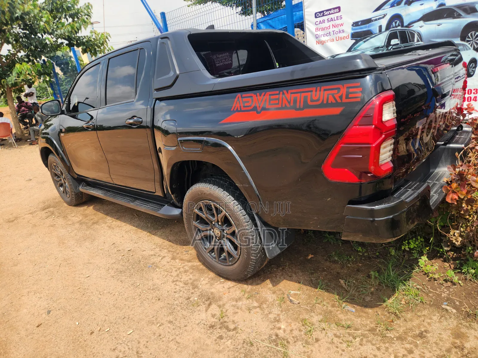 Toyota Hilux 2024 Black