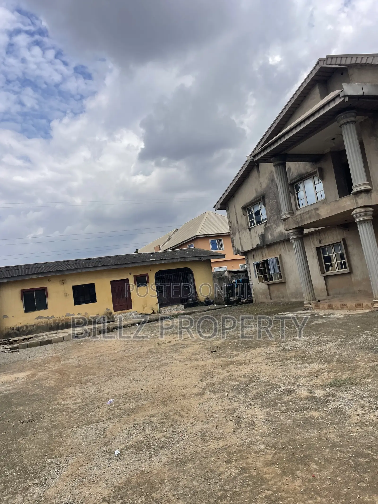 5bdrm Block of Flats in Area1 Estate, Abule Egba for sale