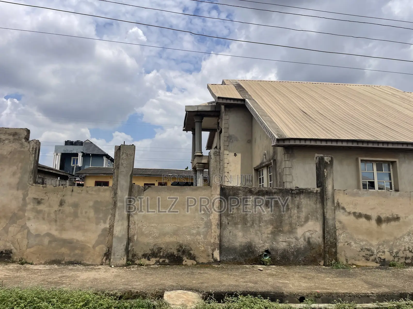 5bdrm Block of Flats in Area1 Estate, Abule Egba for sale