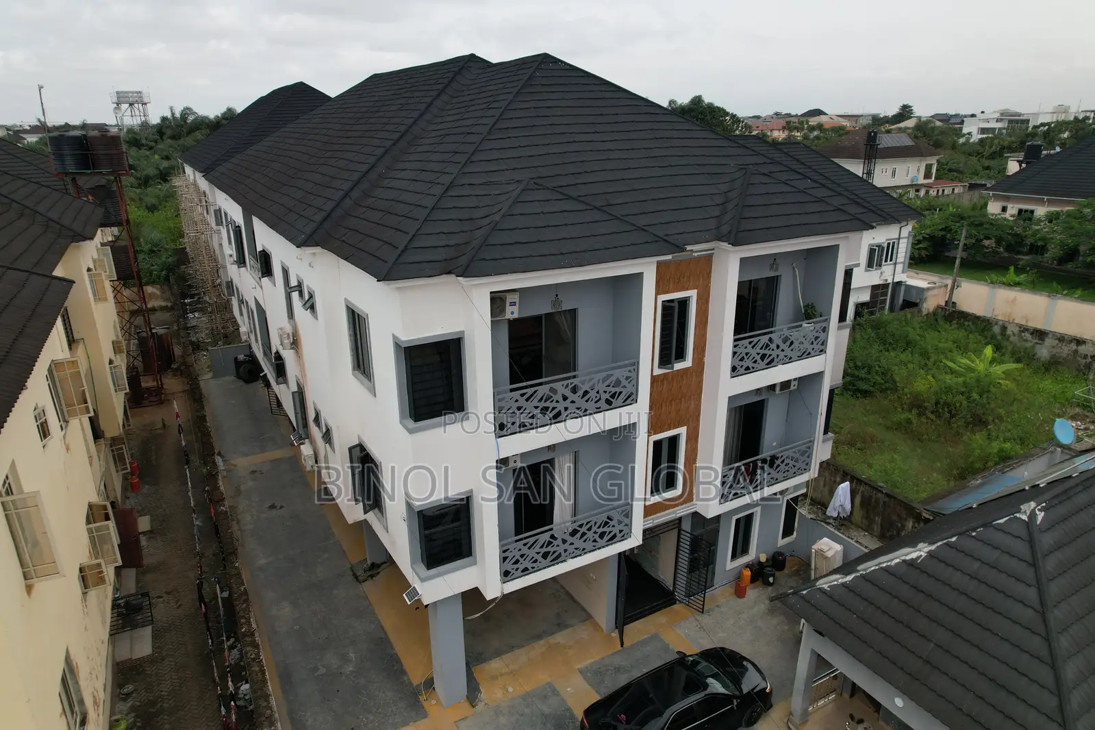 32 Bedrooms of 2 Blocks of Newly Built Residential Service Apartments