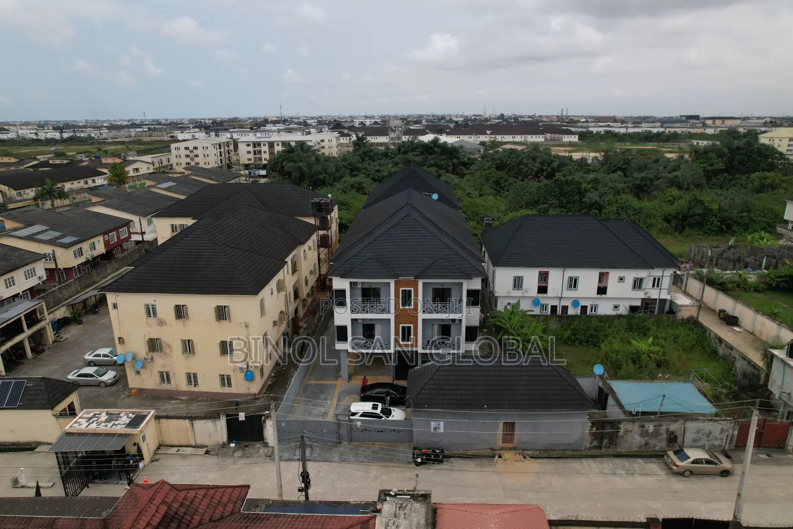32 Bedrooms of 2 Blocks of Newly Built Residential Service Apartments
