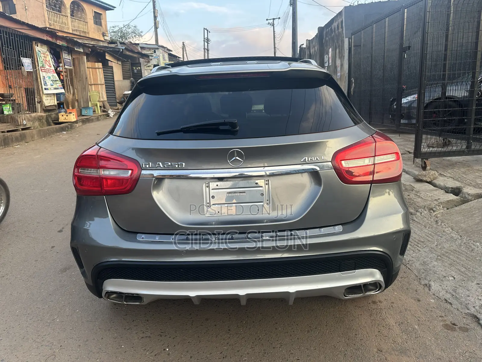 Mercedes-Benz GLA 250 SV Premium 2014 Gray
