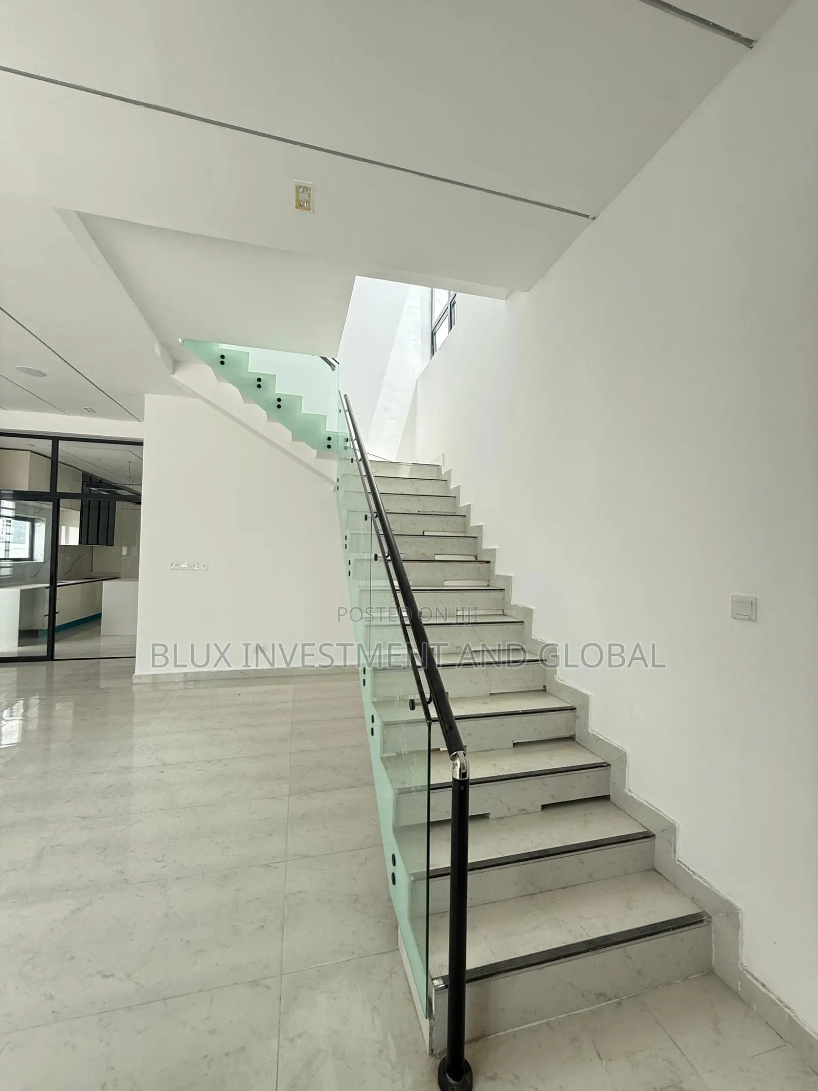 4bdrm Duplex in Orchid Road Lekki for sale