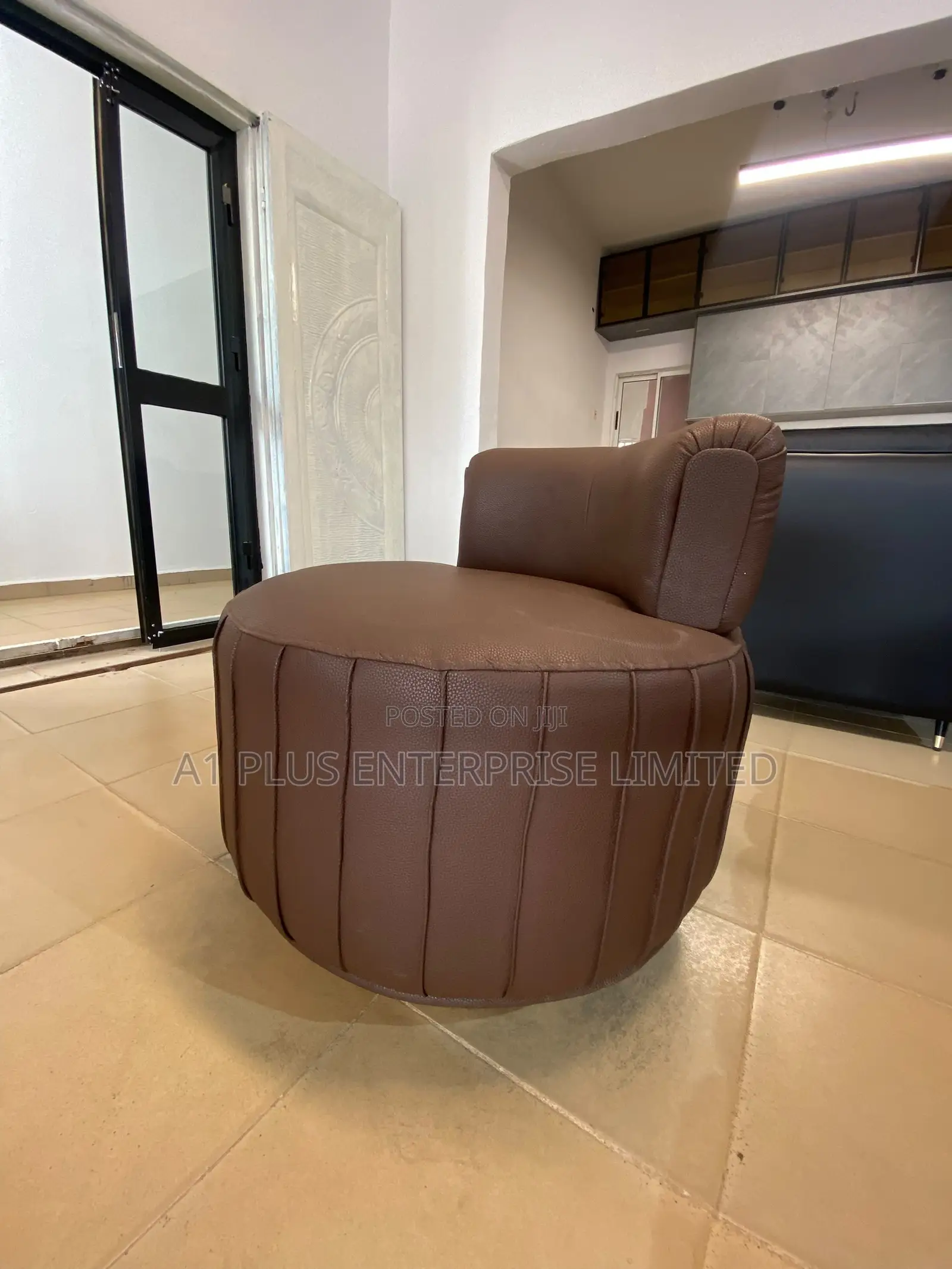 A Stylish Rotating Accent Chair