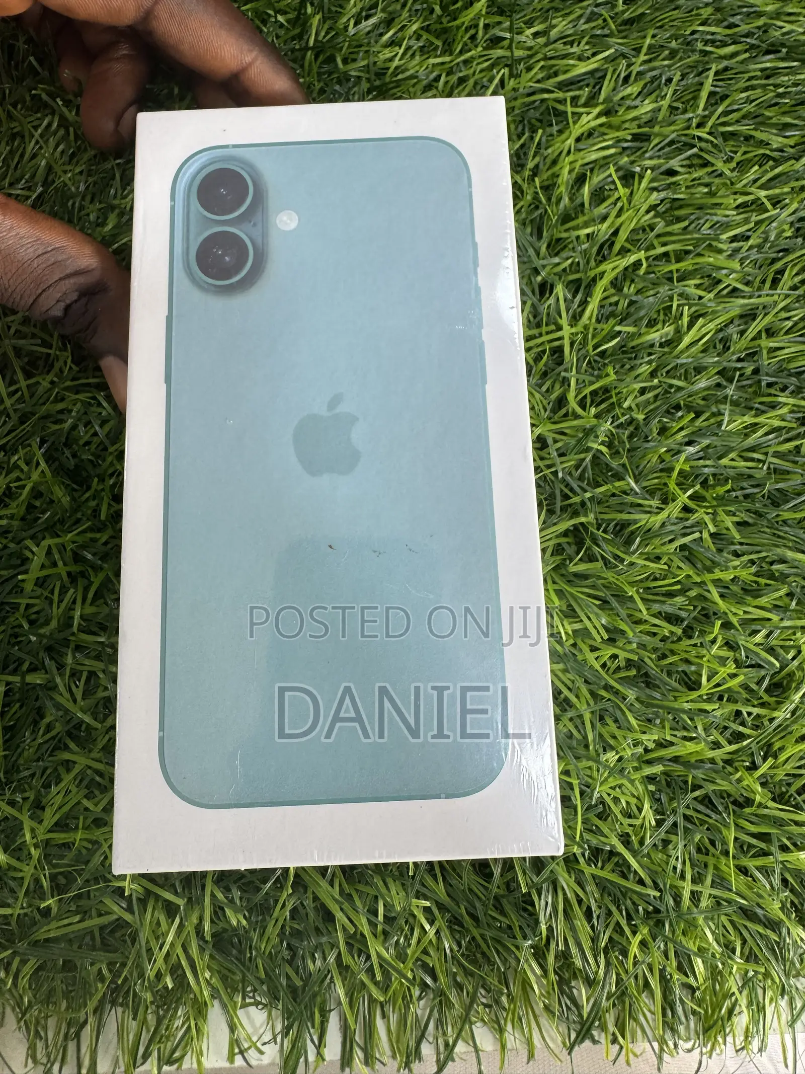 New Apple iPhone 16 128 GB Green