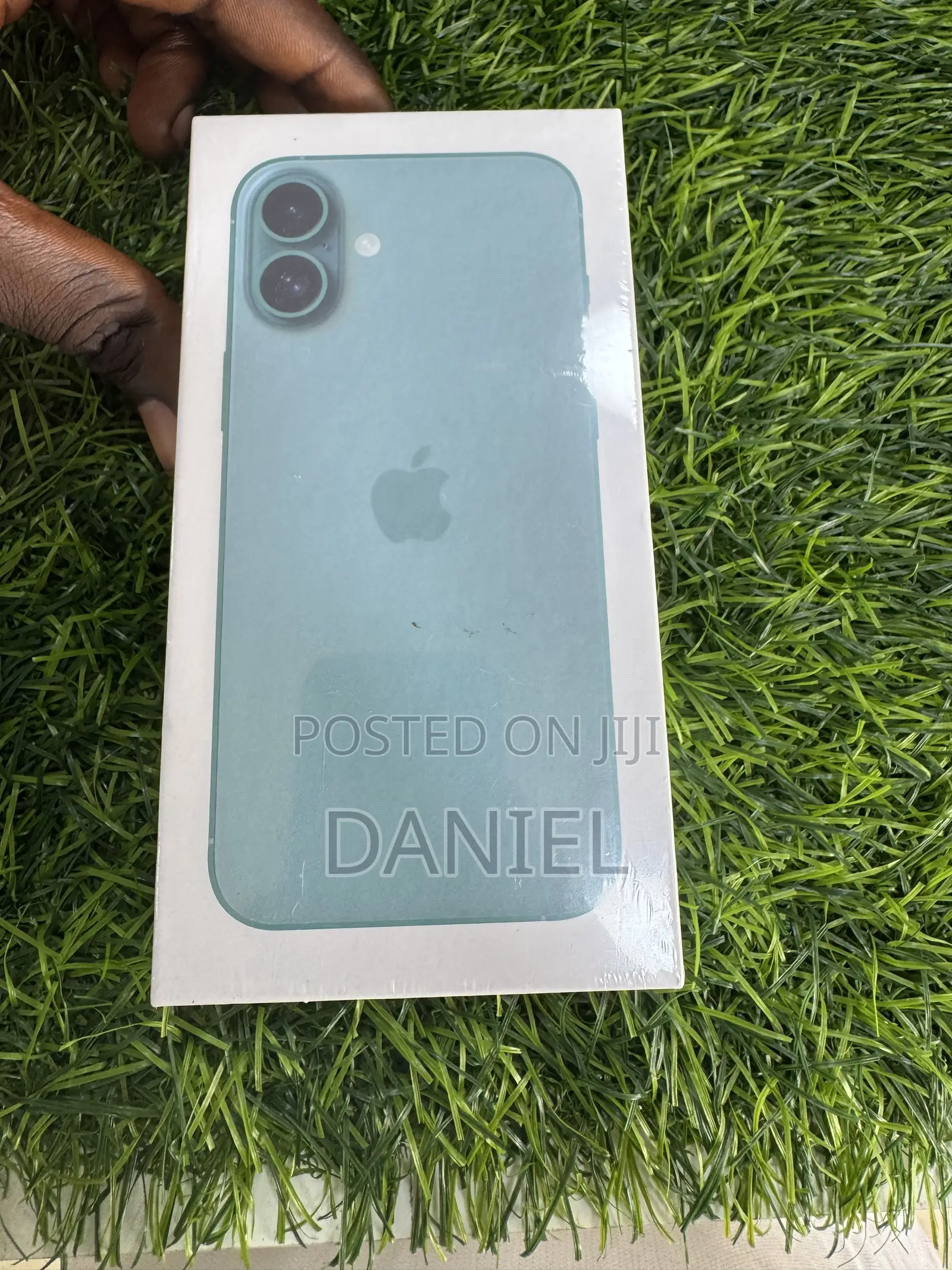 New Apple iPhone 16 128 GB Green
