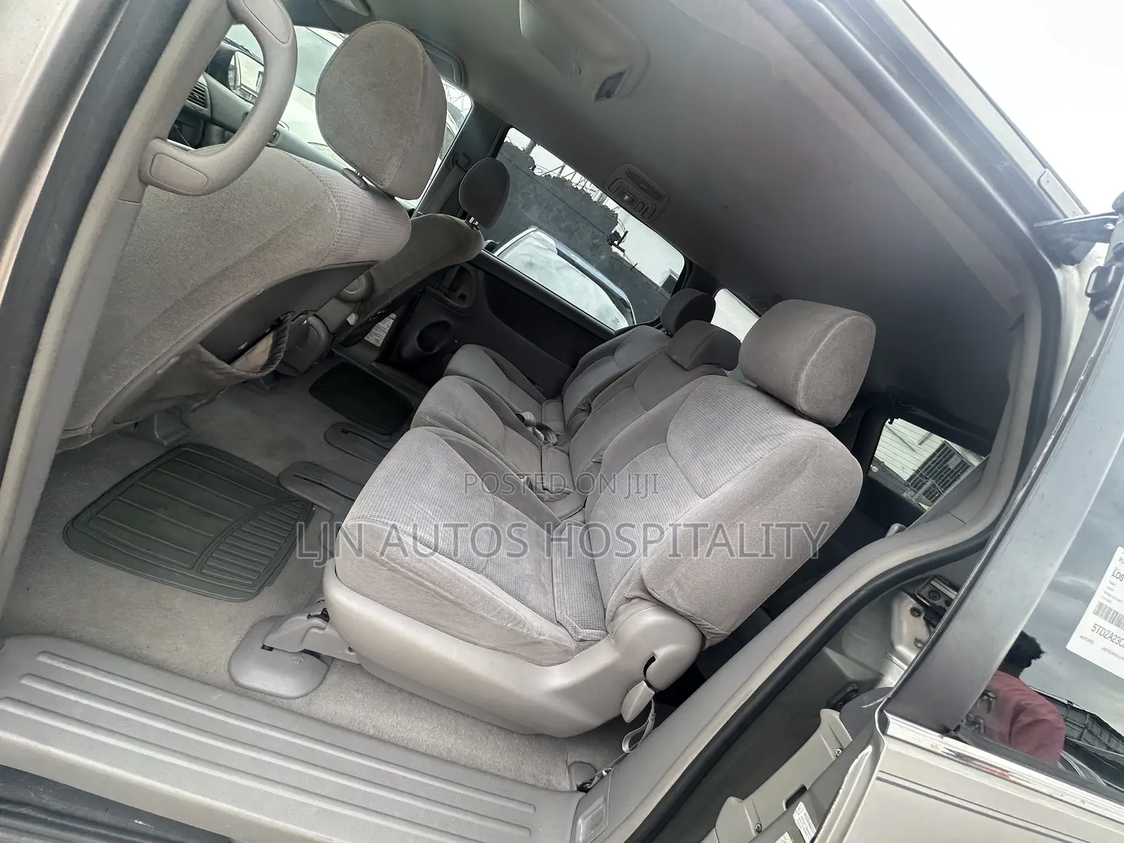 Toyota Sienna LE AWD 2005 Gold