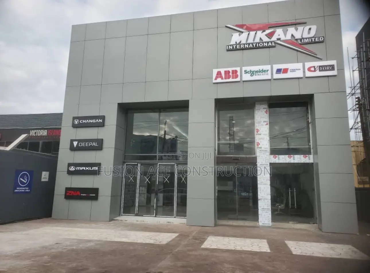 Frameless Entrance Glass Door With Glass Partitions