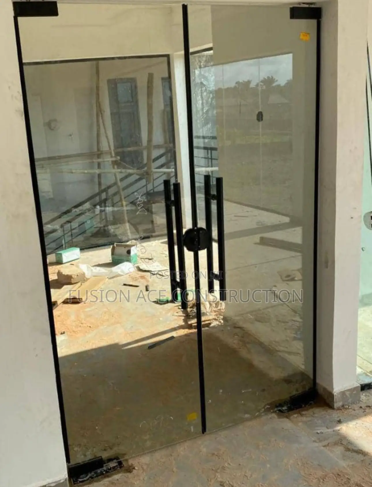 Frameless Entrance Glass Door With Glass Partitions