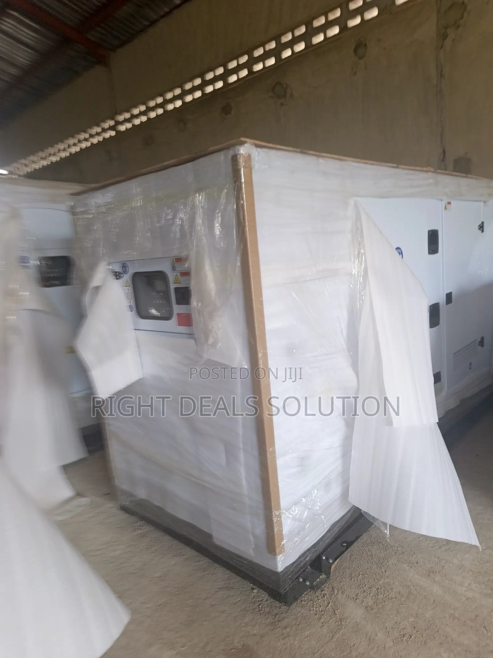 Perkins 350kVA Quiet Running Diesel Generator