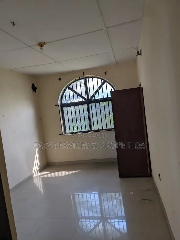 1bdrm Shared Apartment in Secured Environment, Agungi for rent