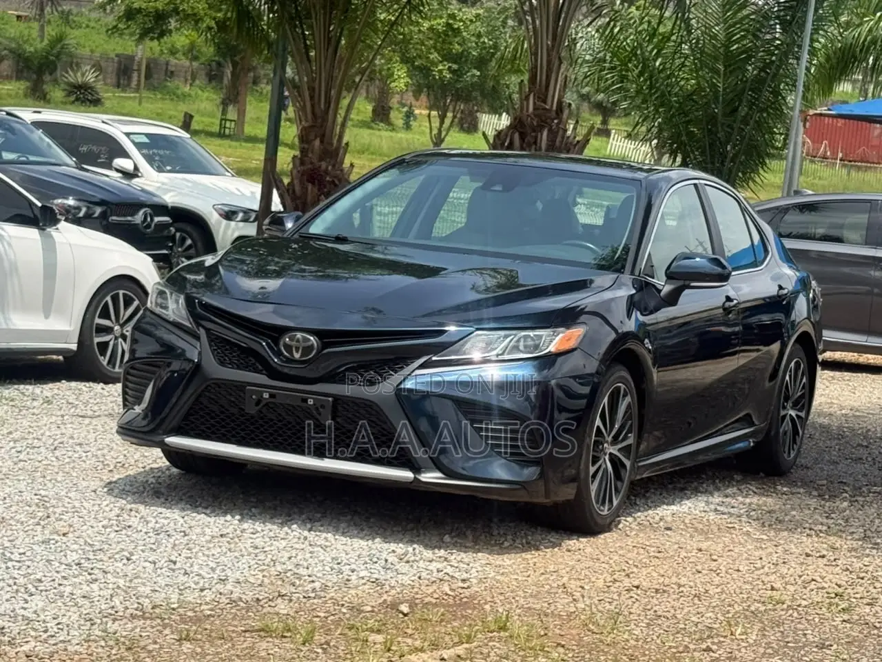 Toyota Camry SE FWD (2.5L 4cyl 8AM) 2018 Black