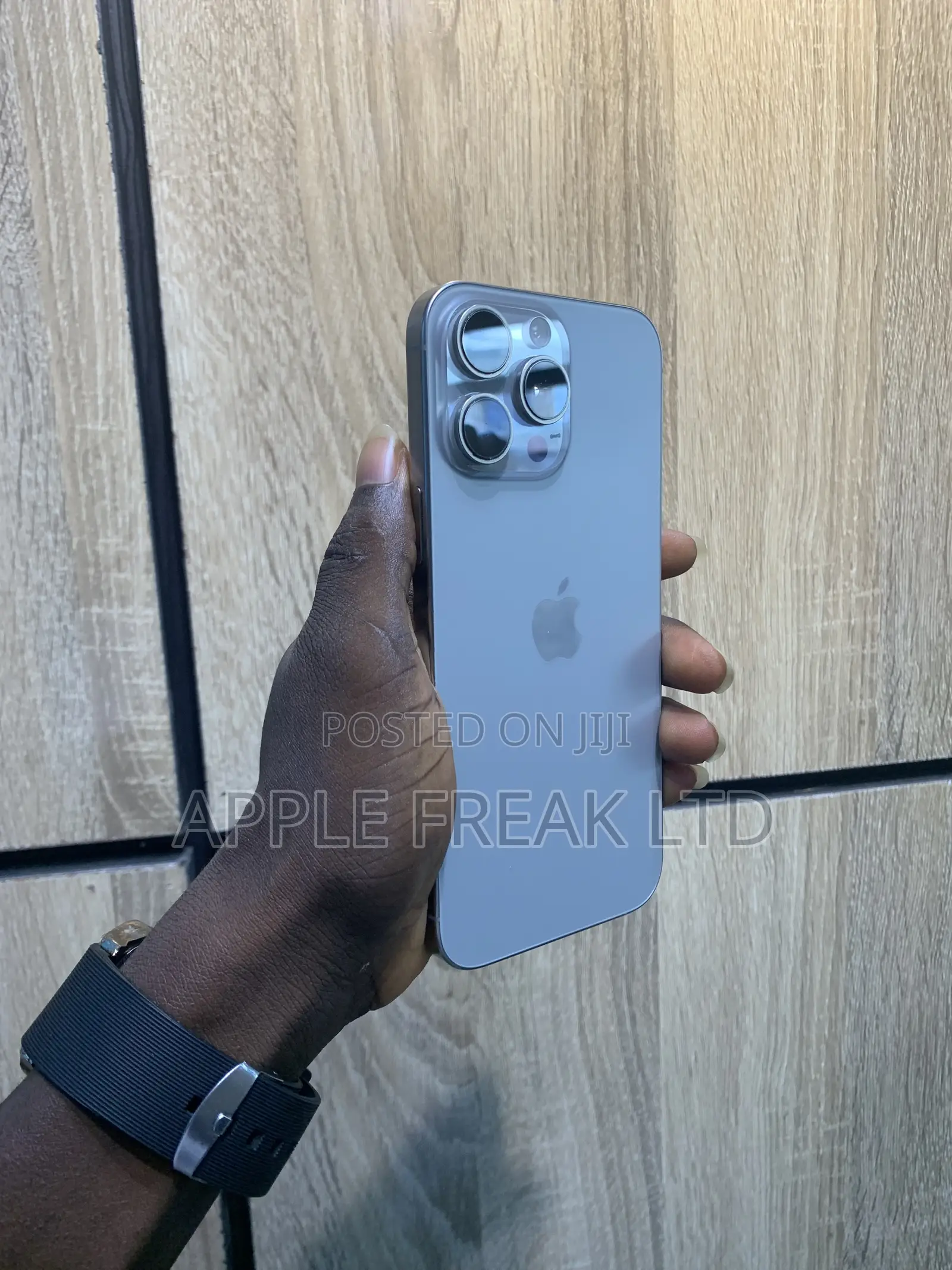 Apple iPhone 16 Pro Max 256 GB Gold