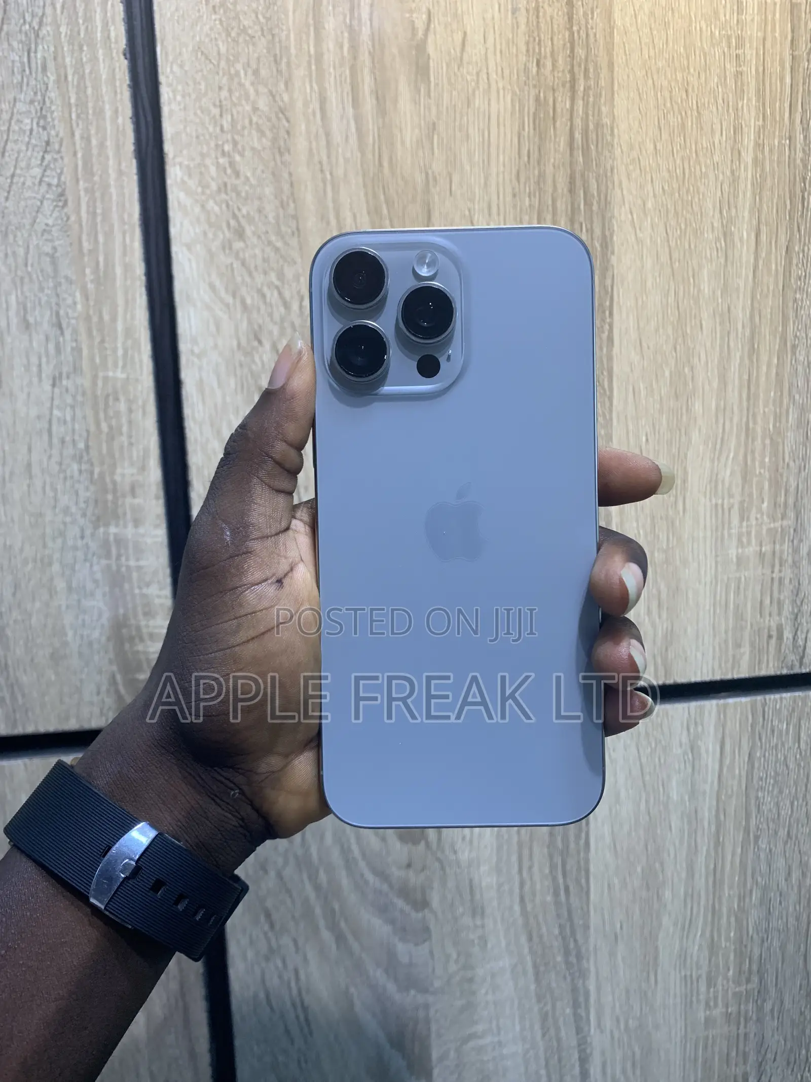 Apple iPhone 16 Pro Max 256 GB Gold
