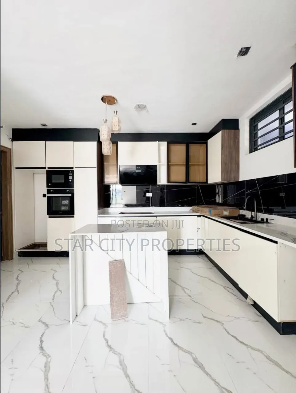 2bdrm Apartment in Ikate Lagos for sale
