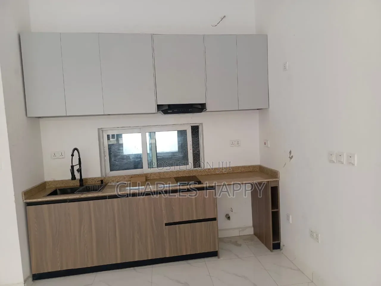 2bdrm Apartment in Salem Ikate, Lekki Phase 2 for sale