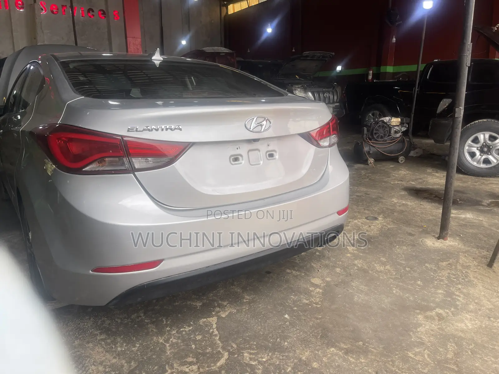 Hyundai Elantra 2015 Silver