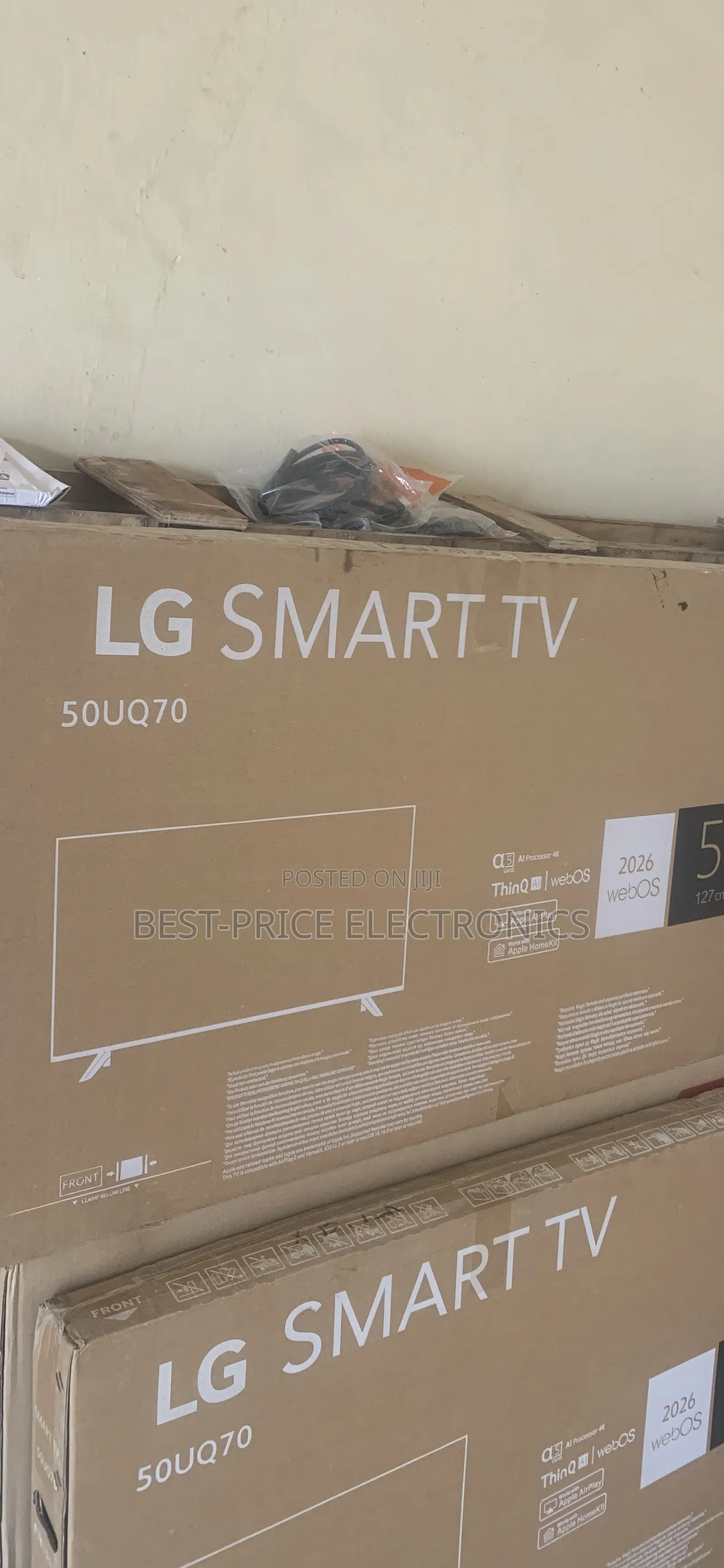 LGTv With Inbuilt Bluetooth, Netflix , YouTube and Other