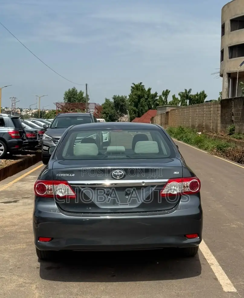 Toyota Corolla 2011 Black