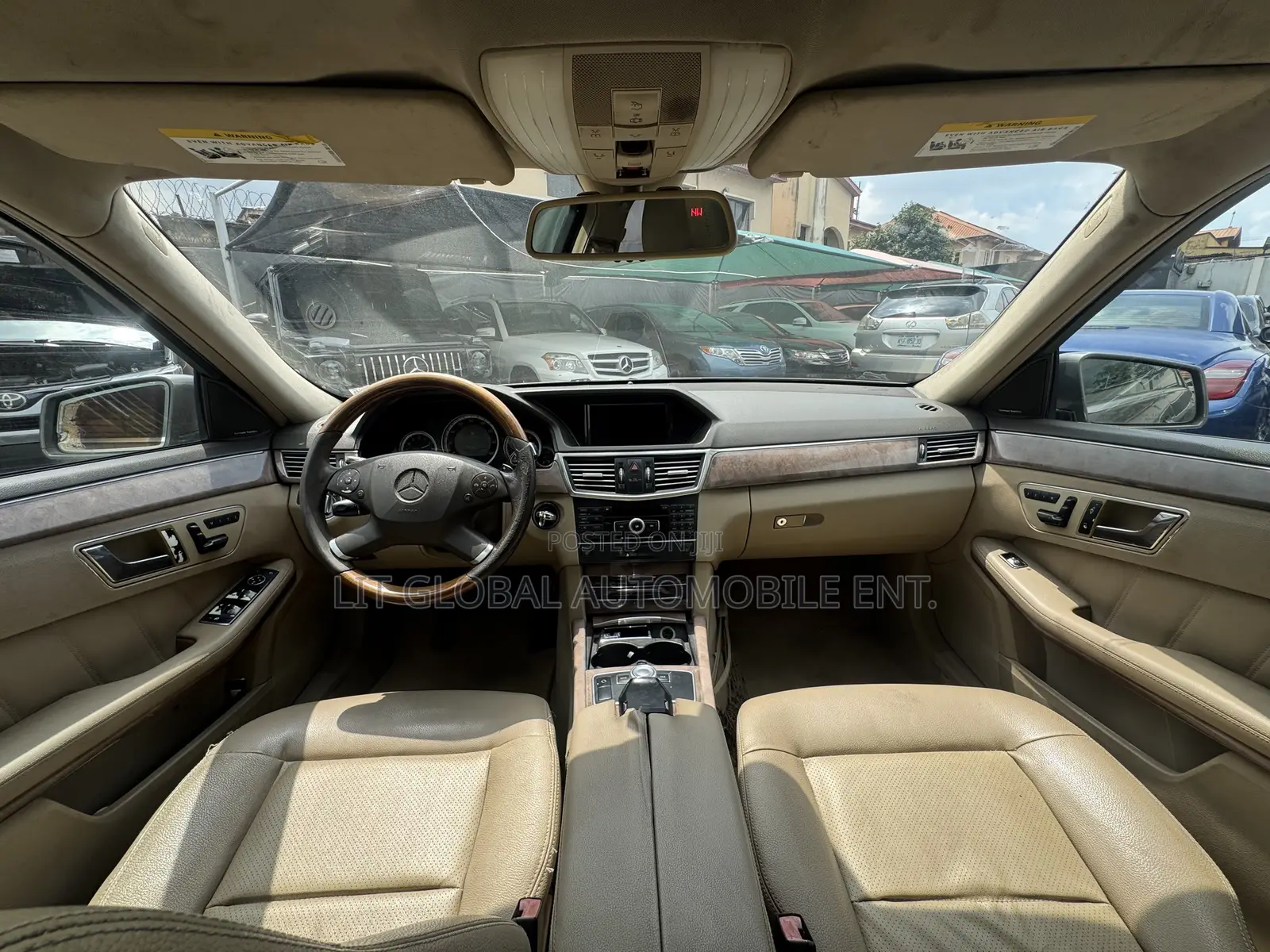 Mercedes-Benz E350 Base 4Matic Sedan AWD (3.5L 6cyl 7A) 2011 Brown