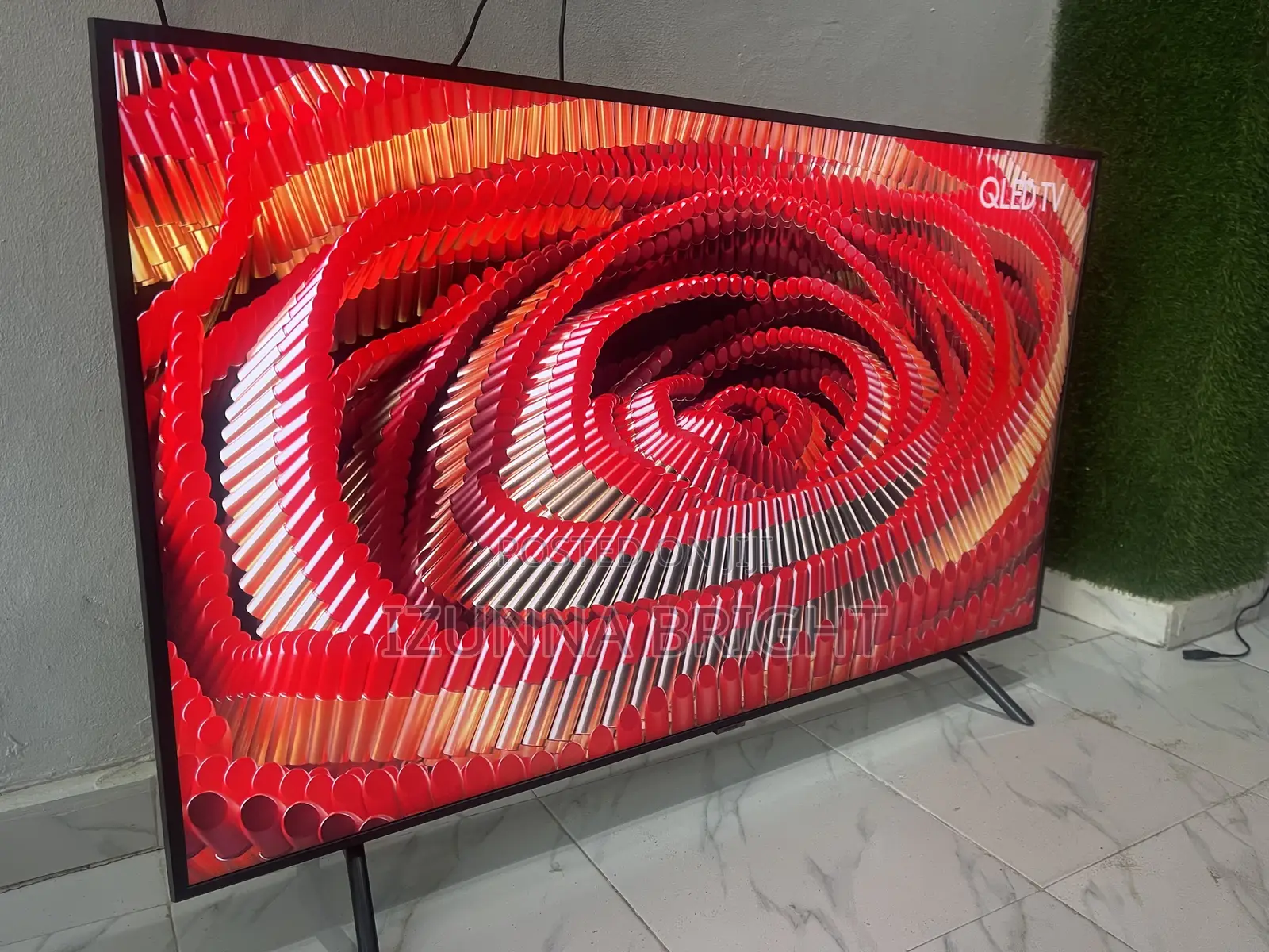 UK Neatly Used Samsung 55” QLED Smart TV – QN55Q60R