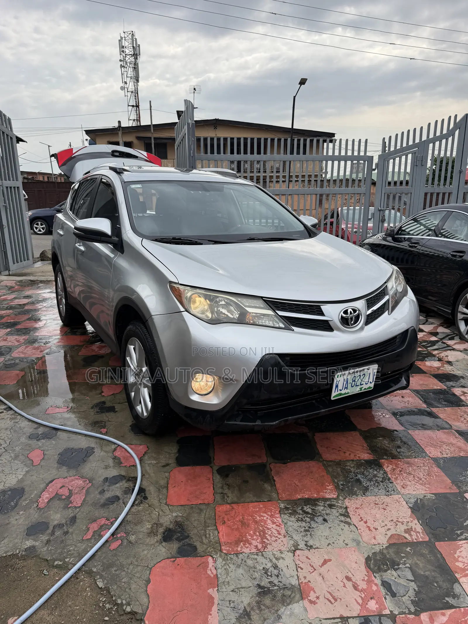 Toyota RAV4 Limited 4dr SUV (2.5L 4cyl 6A) 2015 Silver