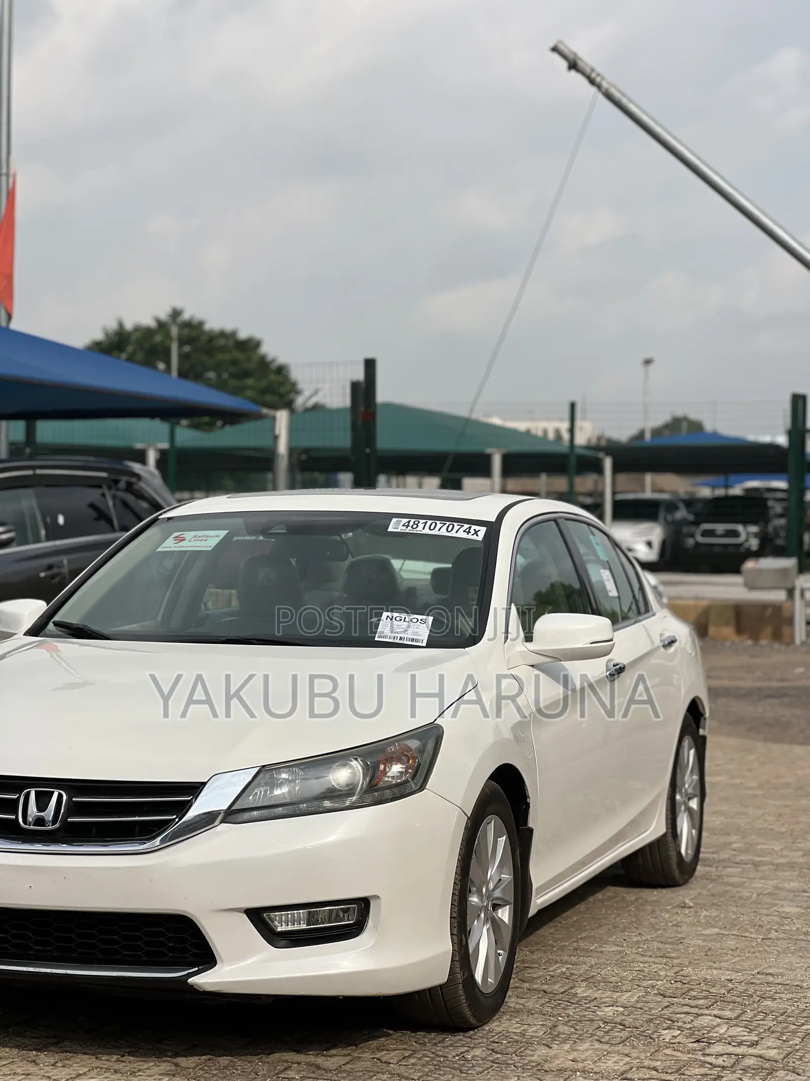 Honda Accord Touring V-6 4dr Sedan (3.5L 6cyl 6A) 2014 White