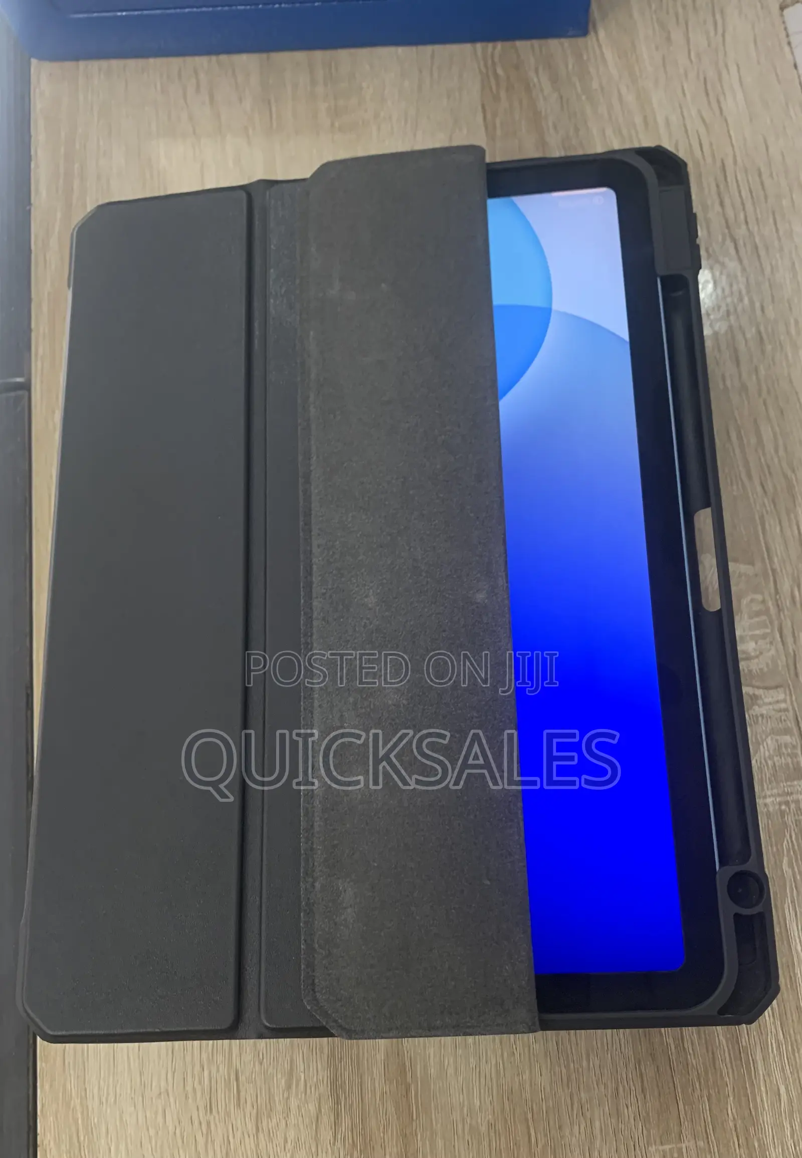 Apple iPad Air (2022) 64 GB Blue