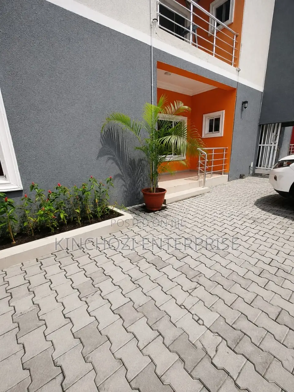 2bdrm Apartment in Lekki Enclave Estate for rent