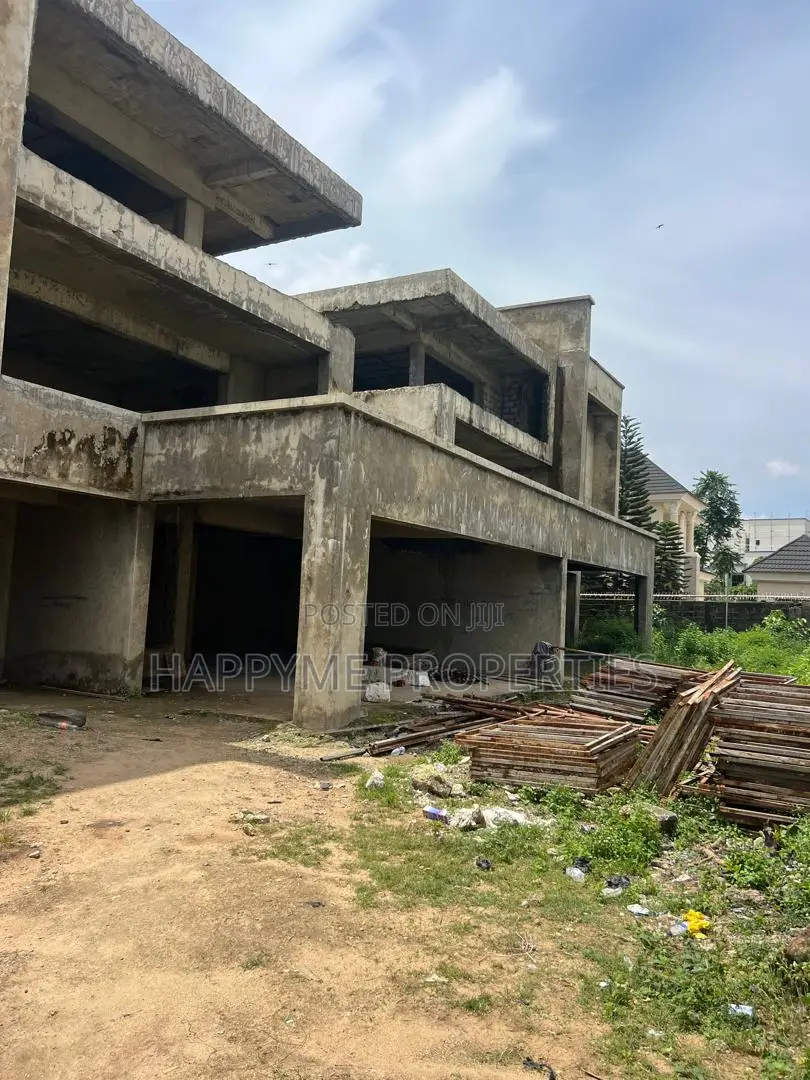 6bdrm Duplex in Asokoro for sale