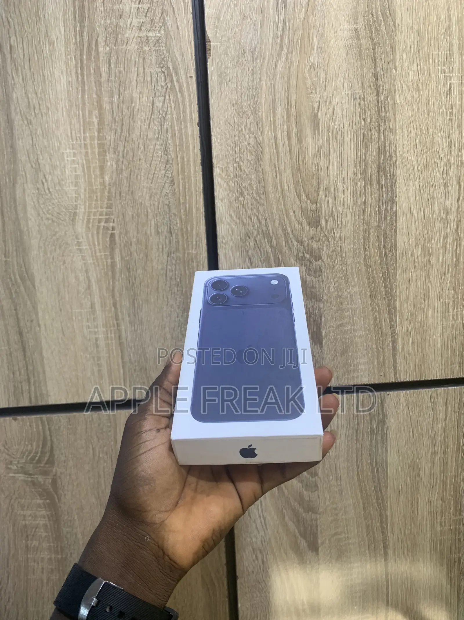New Apple iPhone 17 Pro 256 GB Blue
