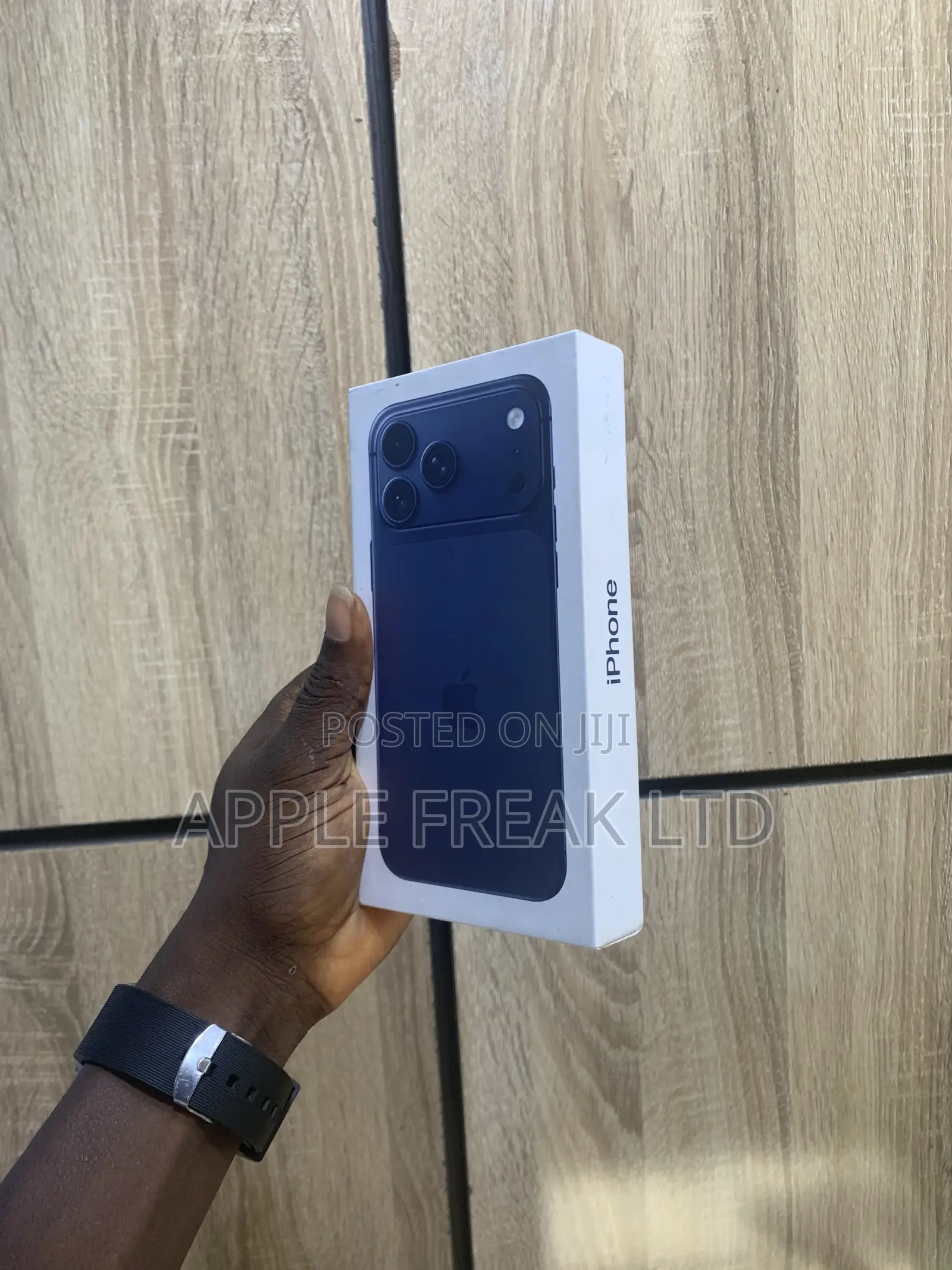 New Apple iPhone 17 Pro 256 GB Blue