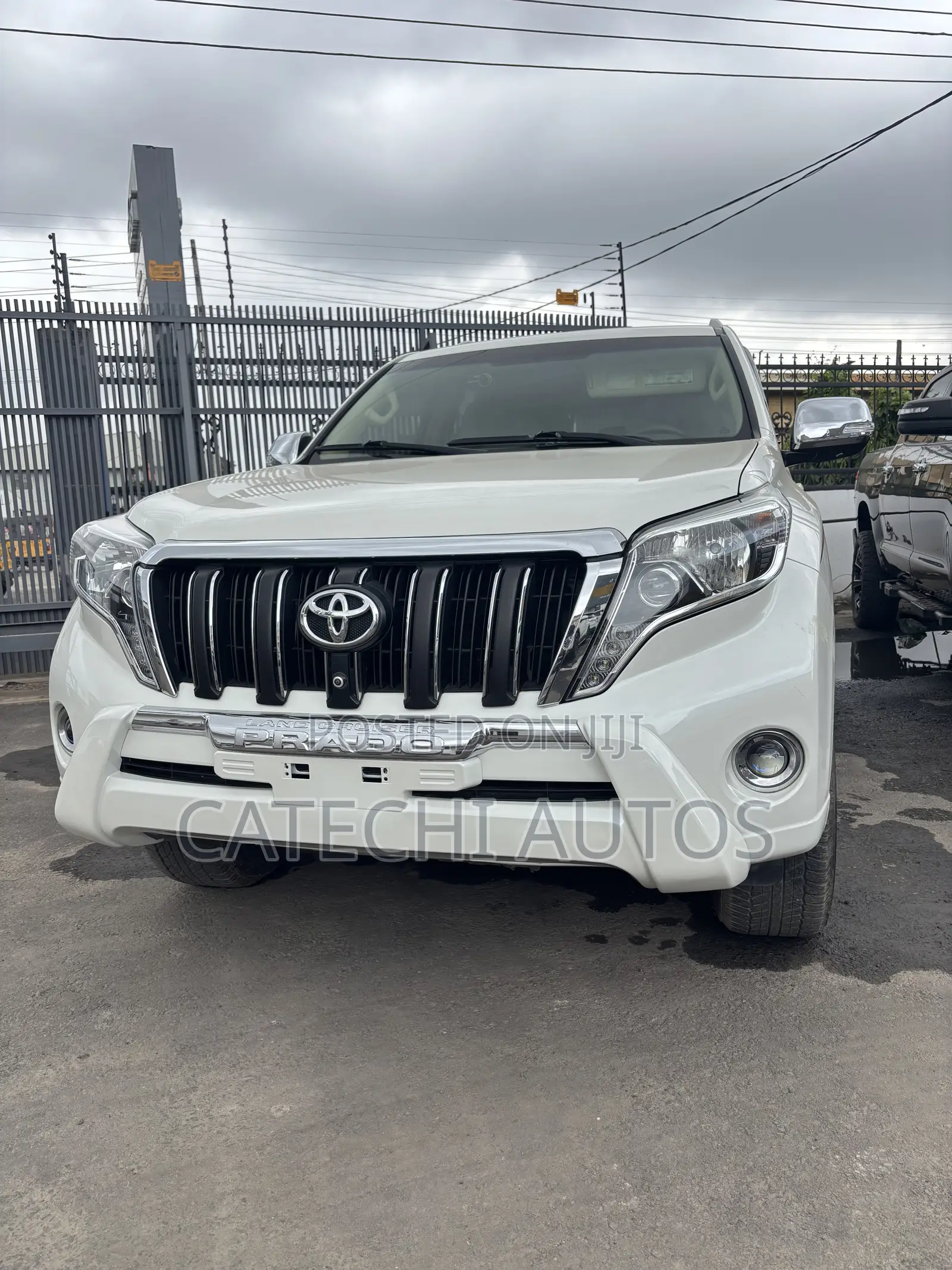 Toyota Land Cruiser Prado 2017 White