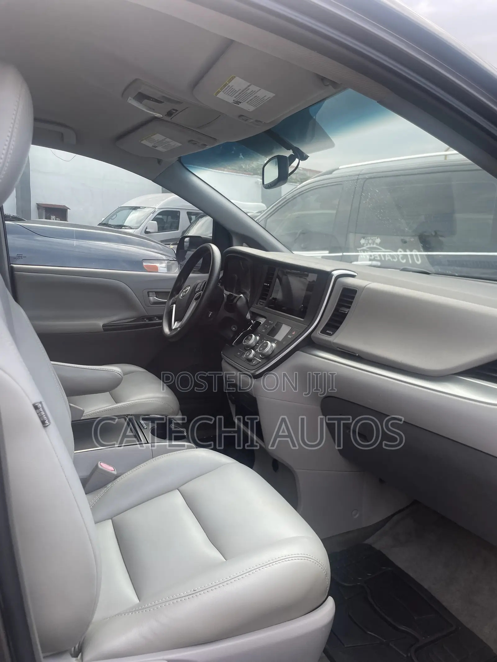 Toyota Sienna 2015 Gray