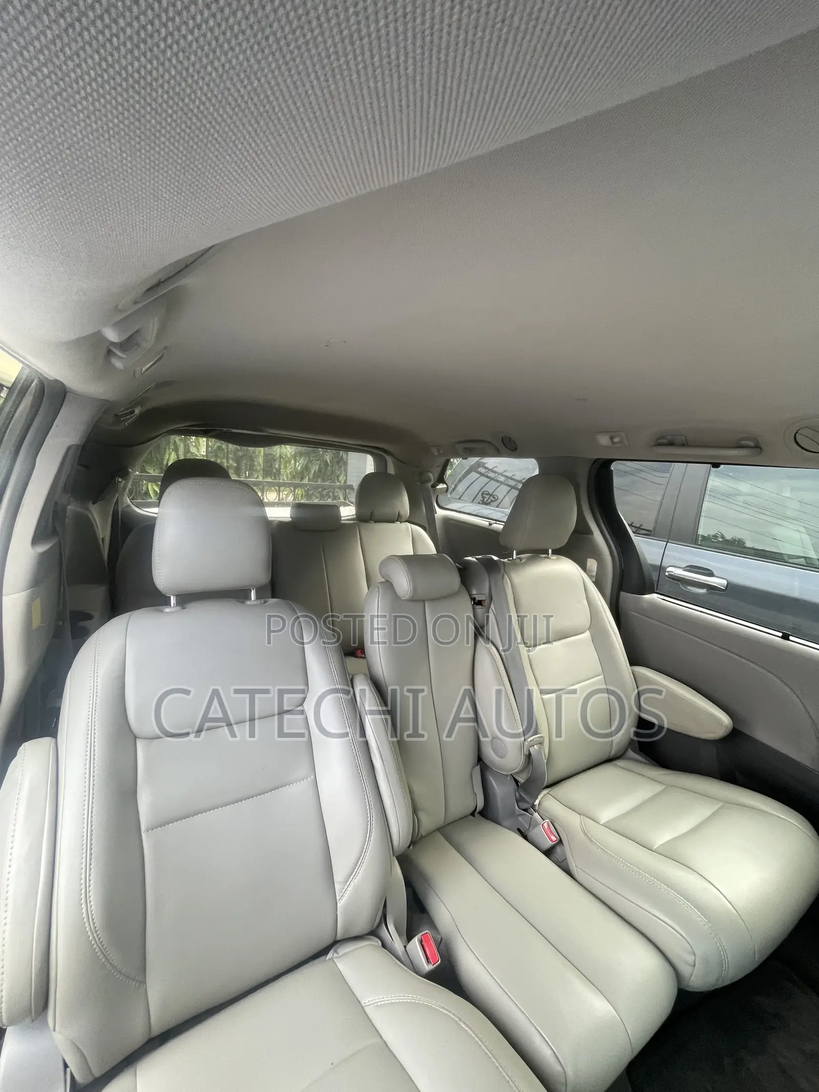 Toyota Sienna 2015 Gray