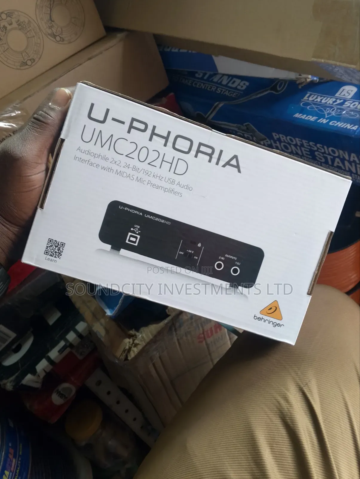 Behringer U-Phoria UMC-202HD Soundcard.