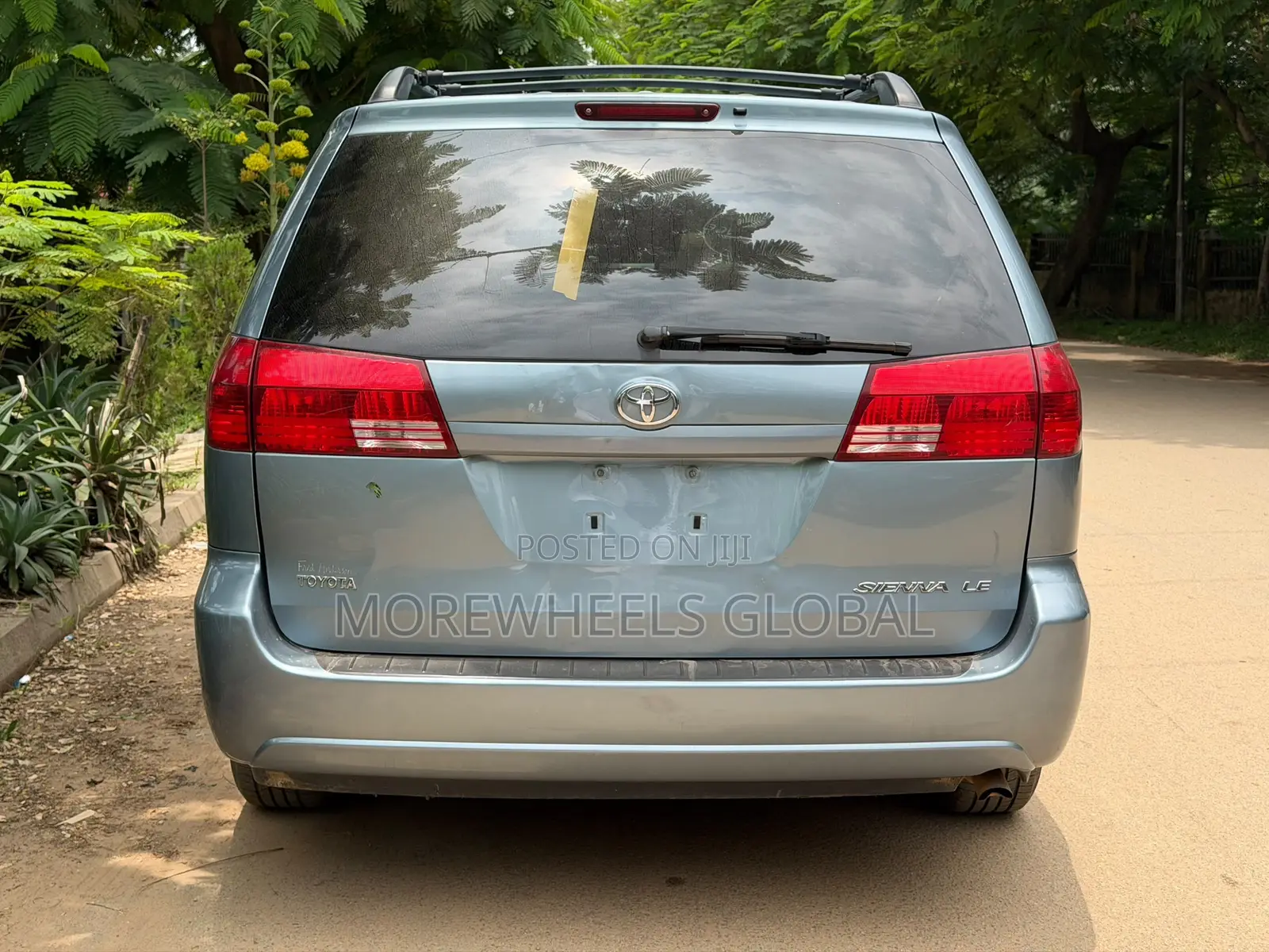 Toyota Sienna LE AWD 2005 Blue