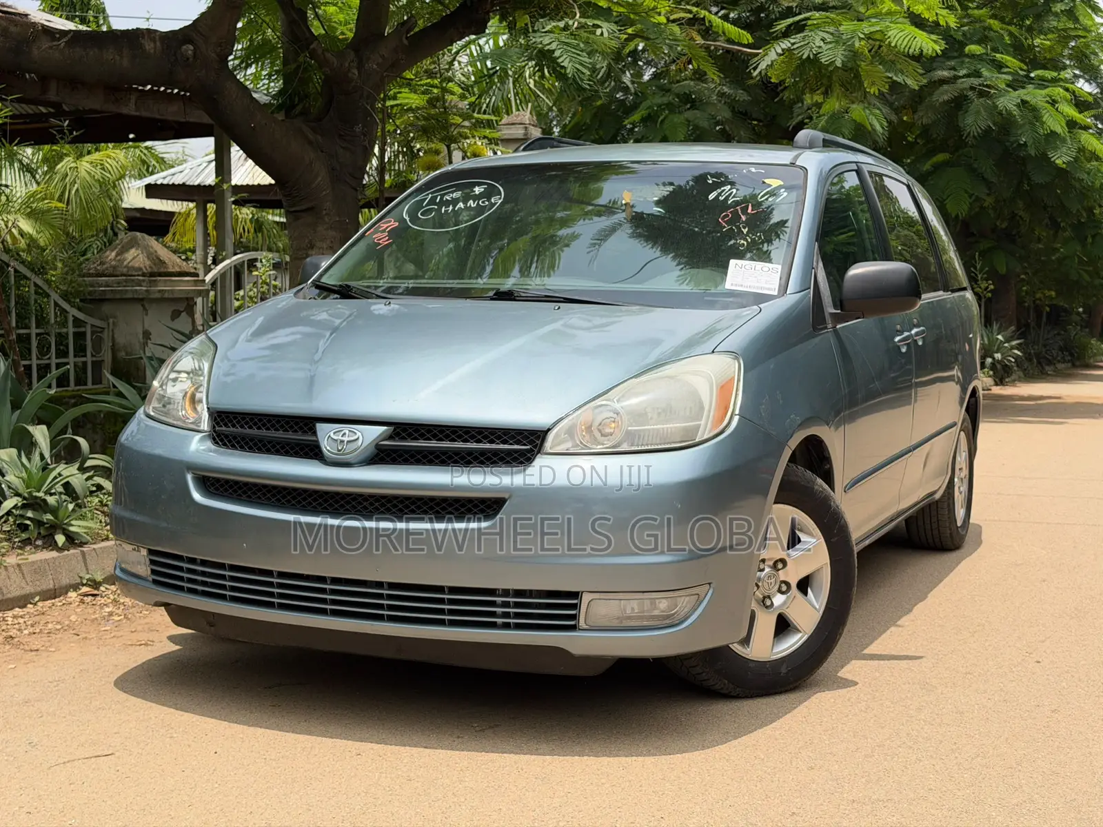 Toyota Sienna LE AWD 2005 Blue