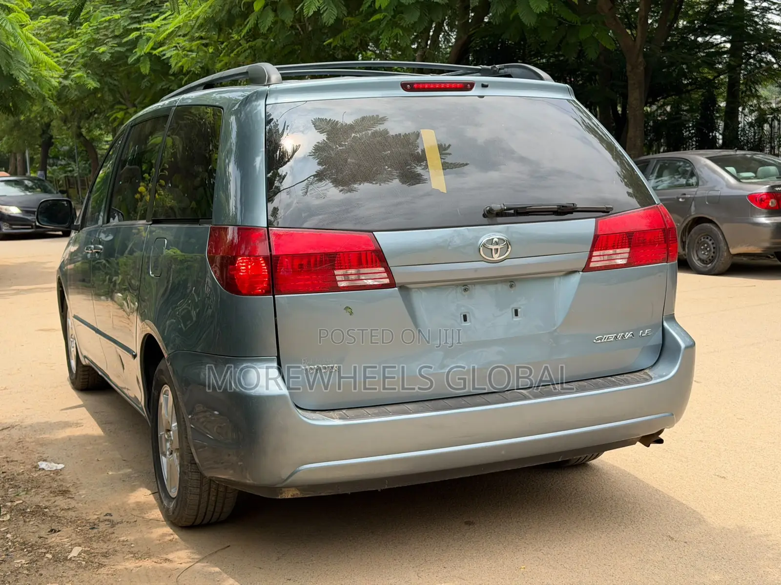 Toyota Sienna LE AWD 2005 Blue