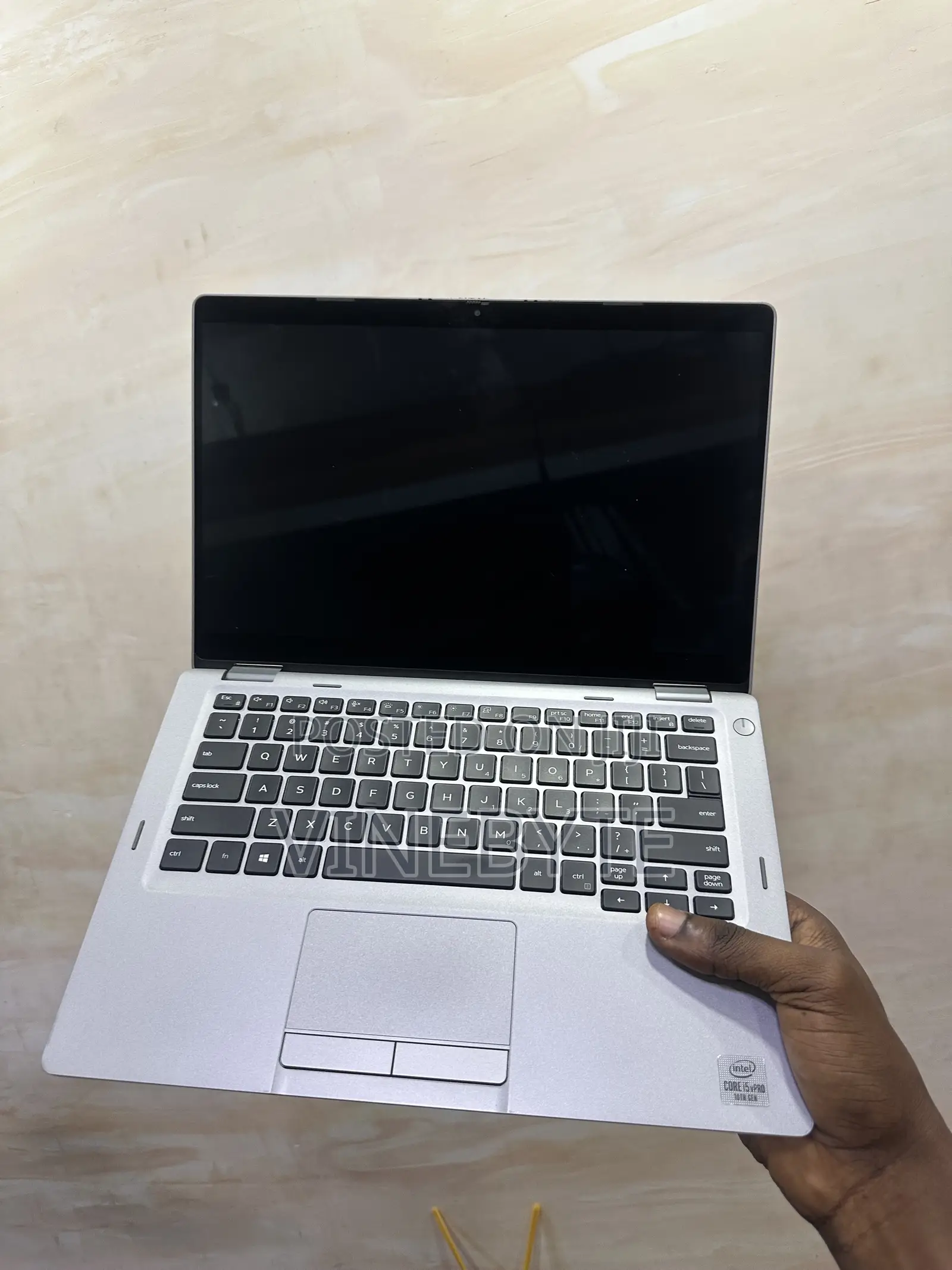 Laptop Dell Latitude 5310 2-in-1 8GB Intel Core i5 SSD 256GB