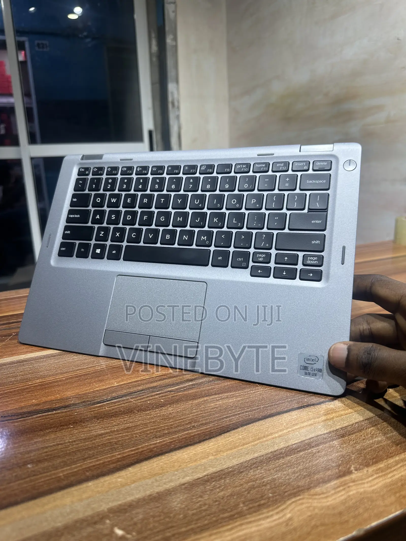 Laptop Dell Latitude 5310 2-in-1 8GB Intel Core i5 SSD 256GB